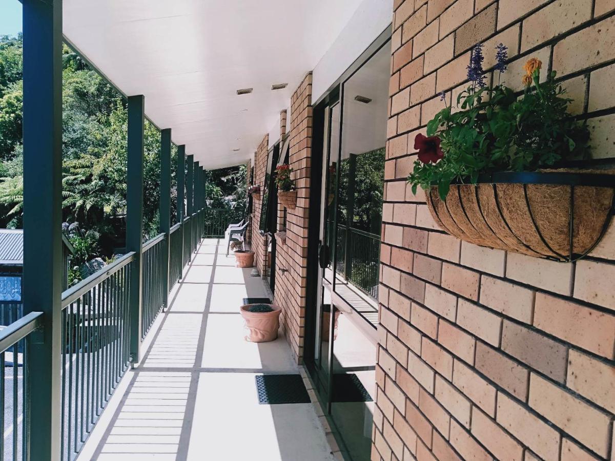 Sundowner Motel เกรย์เมาท์ ภายนอก รูปภาพ
